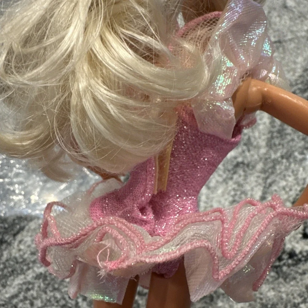 Vtg 1976 Mattel ON‎ TOUR Ballerina Barbie Doll  in Original Outfit